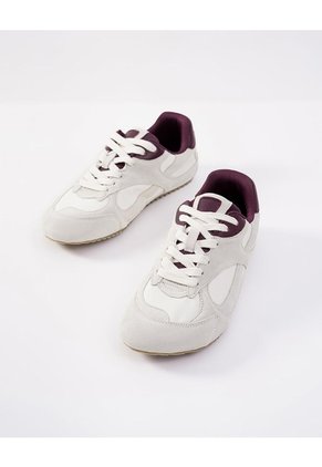 Tenis Casuales Tipo Gamuza Mujer Beige
