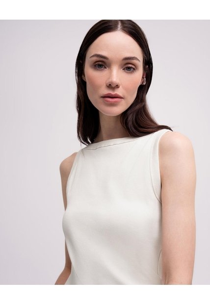 Camiseta Cuello Bandeja Crema Mujer Beige