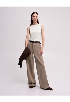 Camiseta Cuello Bandeja Crema Mujer Beige