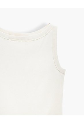 Camiseta Cuello Bandeja Crema Mujer Beige