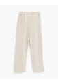 Pantalón Confort Tiro Medio Arena Mujer Beige de PUNTO BLANCO