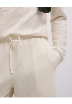 Bermuda Confort Regular Blanca Hombre Beige