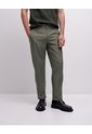 Pantalón Chino Regular Verde Hombre Verde de PUNTO BLANCO
