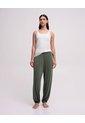 Pantalón Confort Tiro Medio Verde Mujer Verde de PUNTO BLANCO