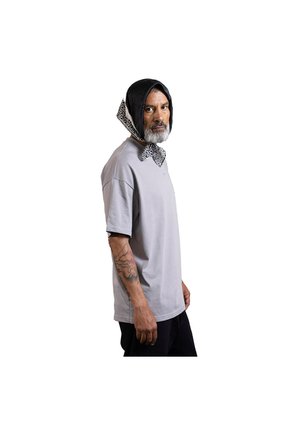 CAMISETA QST HOMBRE QZT112BA0002 Talla XL