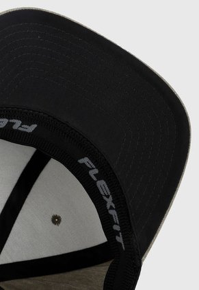 Gorra Beige-Negro Quiksilver Mens Amped Up Flexfit Cap