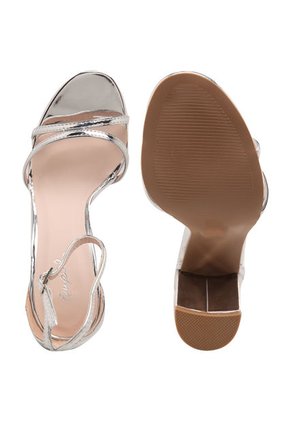 Sandalia Tacón Plateado Qupid