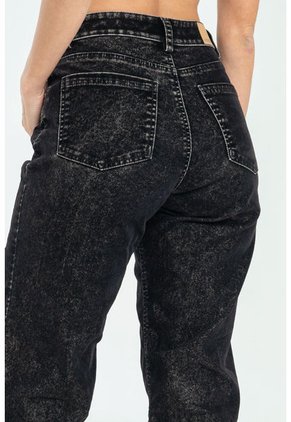 Jeans Mom Velvet Black Negro Ragged Pf21350043