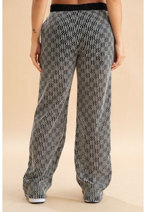 Pantalon Capurgana Negro Ragged Pf31310774