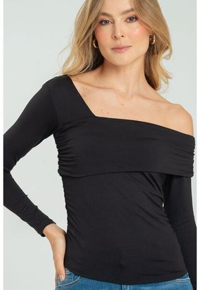 Top Escote Asimetrico Negro Ragged Pf13120825