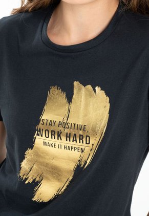 Camiseta Work Hard Negro Ragged Pf21120047