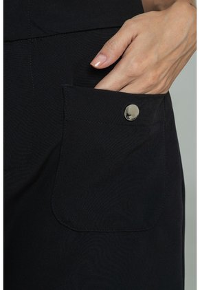 Short Ashtoria Negro Ragged Pf12340027