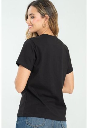 Camiseta Slow Down Negro Ragged Pf21120089