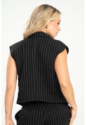 Chaleco Ocakh Negro Ragged Pf31150023