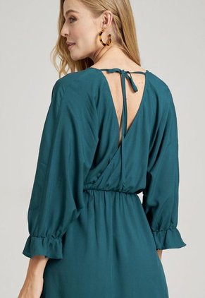 Vestido Corto Kazzu Verde Ragged Pf12510338