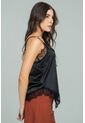 Blusa Satin Encaje Negro Ragged Pf12110886 de Ragged