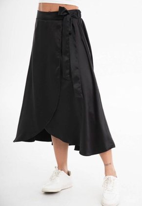 Falda Wrap Sateen Negro Ragged Pf12320165