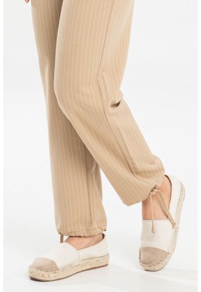 Pantalon Mucura Beige Ragged Pf31310736