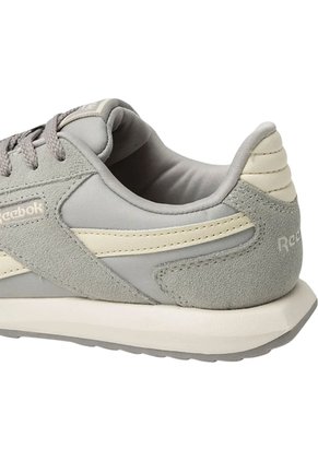 TENIS REEBOK MUJER 100272527 R125 Talla 8.5