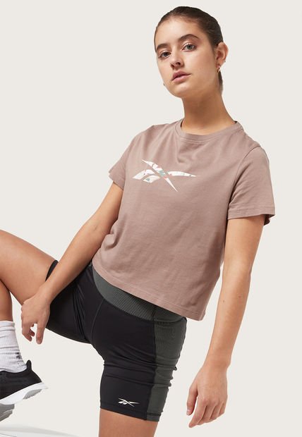 Camiseta Taupé-Blanco-Verde Reebok Essentials Graphic