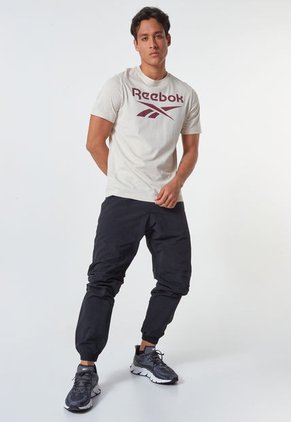 Camiseta Beige-Borgoña Reebok Identity Big Stacked Logo