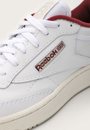 Tenis Lifestyle Blanco-Beige-Borgoña Reebok Classics Club C 85