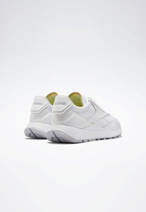 Tenis Lifestyle Blanco-Marfil Reebok Classics Classic Leather Legacy AZ