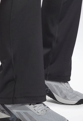 Pantalón Negro Reebok Workout Ready Program