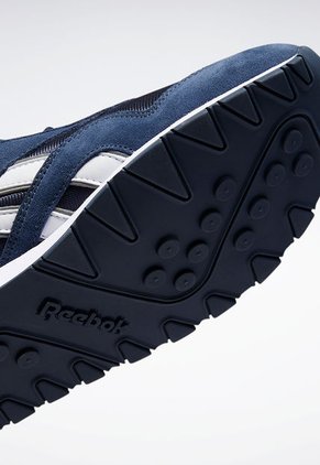 Tenis Lifestyle Azul Navy-Blanco Reebok Classics	 Classic Nylon