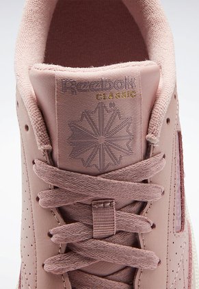Tenis para Tennis Rosa-Marfil Reebok Club C 85