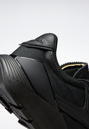 Tenis Running Negro Reebok Classics CL Legacy AZ