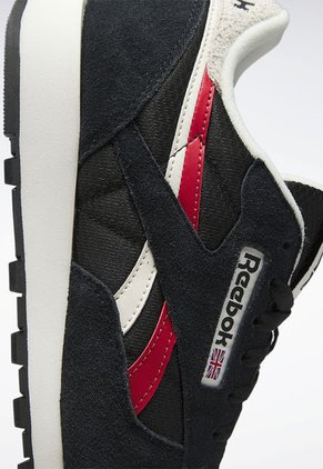 Tenis Lifestyle Negro-Blanco-Borgoña Reebok Classics Classic Leather