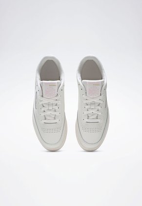 Tenis Lifestyle Marfil-Rosa Reebok Classics Club C 85