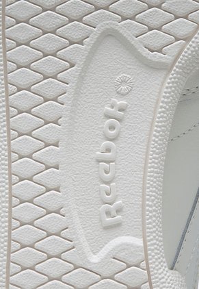 Tenis Lifestyle Marfil-Rosa Reebok Classics Club C 85