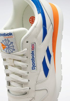 Tenis Lifestyle Marfil-Azul-Naranja Reebok Classics Classic Leather