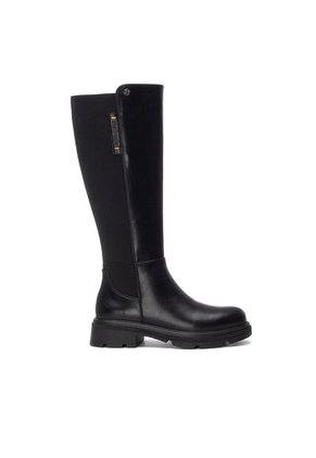 BOTA NEGRO REFRESH SUSANNE