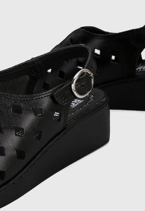 Sandalia Tacón Corrido Negro Romulo