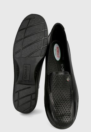 Mocasín Negro Romulo
