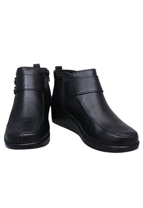 Botín Romulo Mujer Hebillas Decorativas En Cuero