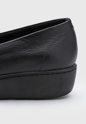 Mocasín Negro Romulo