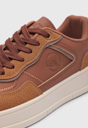 Tenis Royal County of Berkshire Polo Café