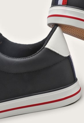 Tenis Lifestyle Negro-Marfil-Rojo Royal County of Berkshire Polo Club