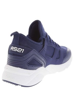 Lifestyle Azul Navy-Blanco RS21 Brisk