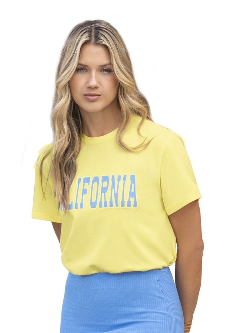 Camiseta shops amarillo pastel