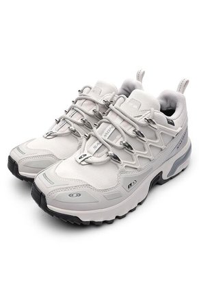 Tenis Salomon ACS + CSWP Silver Metallic Blanco