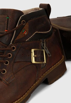 Bota Casual Café San Polos