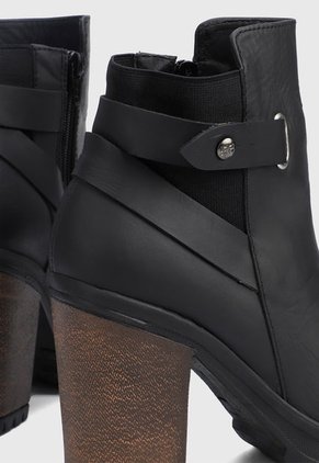 Botín Negro San Polos