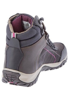 Bota Outdoor Café San Polos