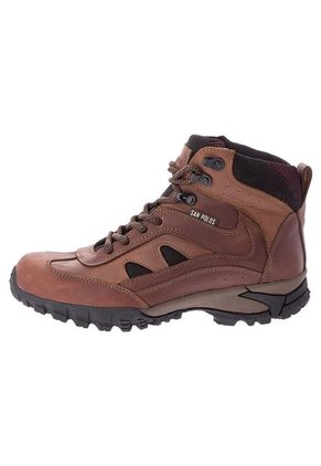 Bota Outdoor Café San Polos