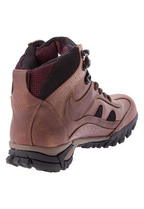 Bota Outdoor Café San Polos